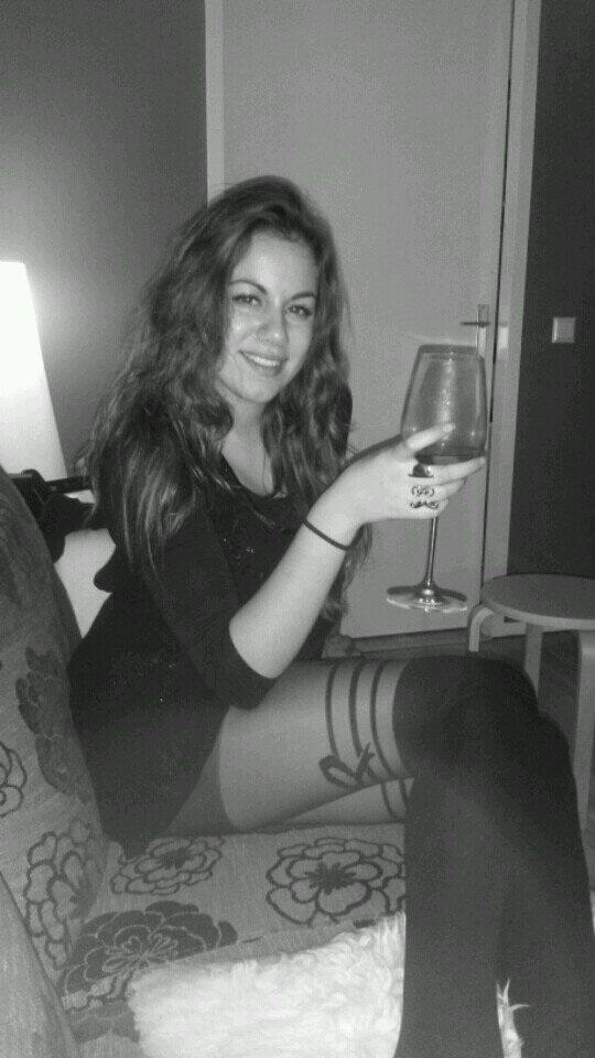 Nina_NVE's profile picture. IG: @nina_nve