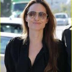 I love Angelina Jolie ...Futura atriz..
Always follow your heart...