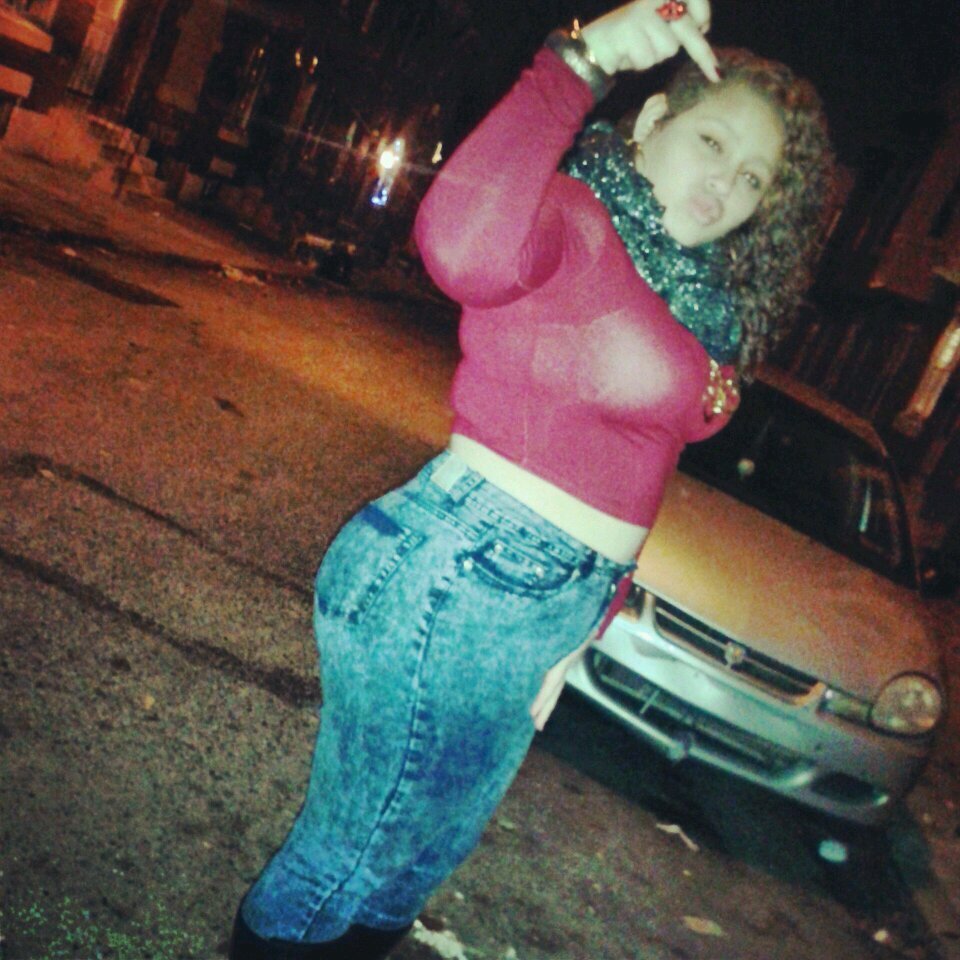 FMOI:BITCHES_ROLEMODEL also KIK ME @:BITCHES_ROLEMODEL