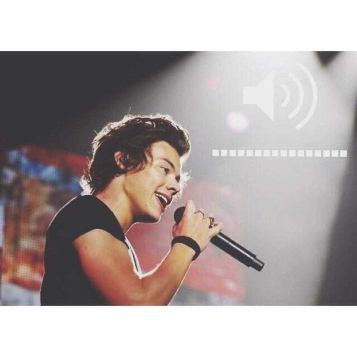 tajl0r's profile picture. I see humans but no humanity