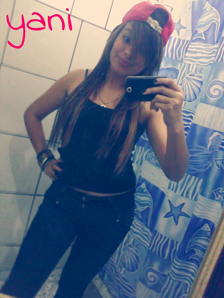 Amo a one direction ........ :) is my life :3 soy directioner de corazon.......:) :3