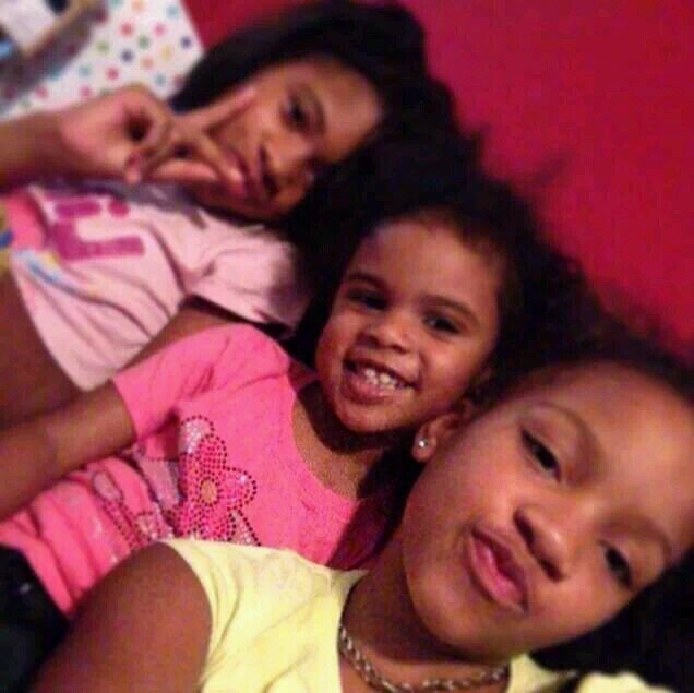 ChaeChae || 13 || ♡♥ 《》♡♥ || Bestieee: @_KvyKvy_ || Alicia duh wifeyy || Always ready fuh any bish! ANY!