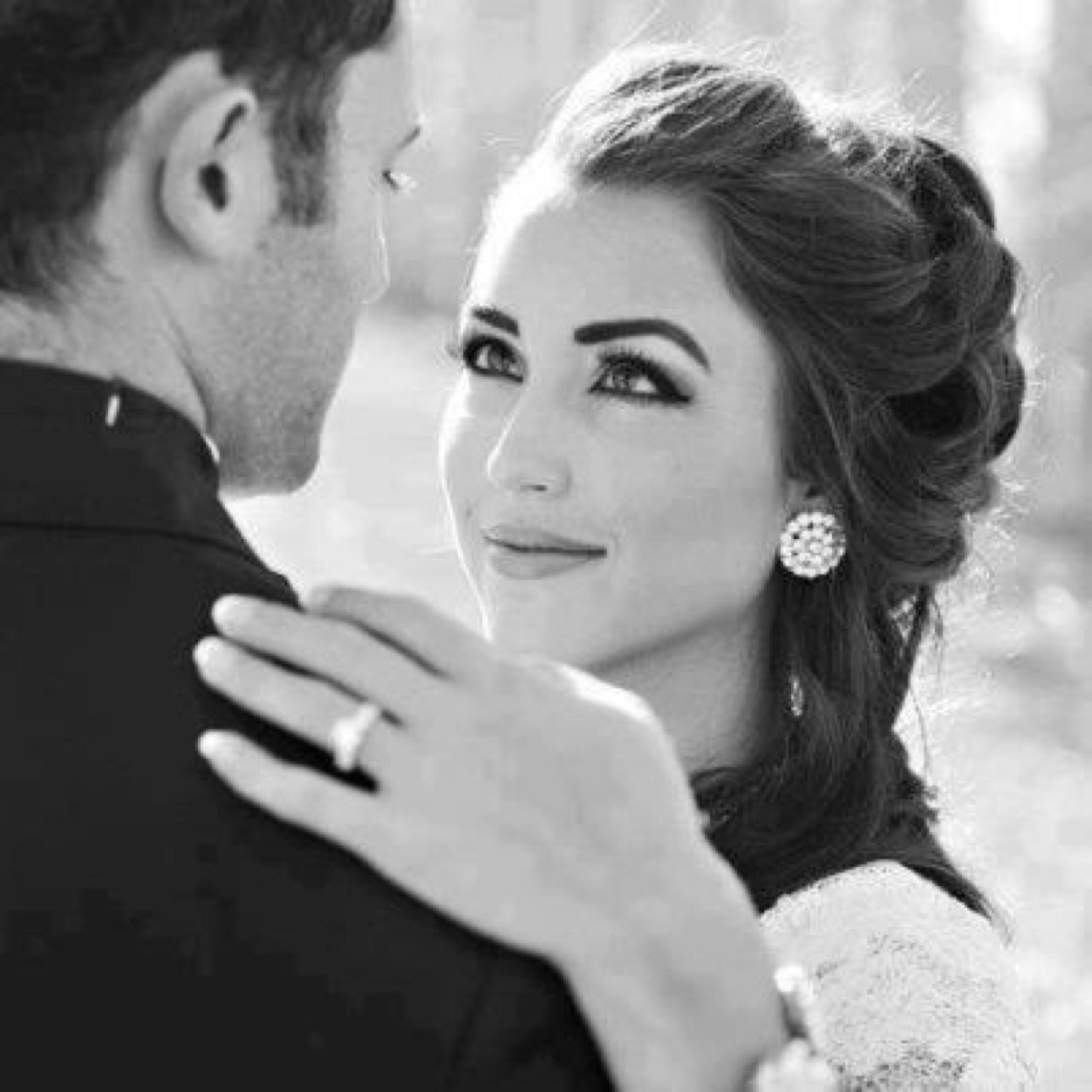 فيًنُےً هدّوْء آلڪَوכּ وفيًنُے جنُونُـِہَ .❤️.