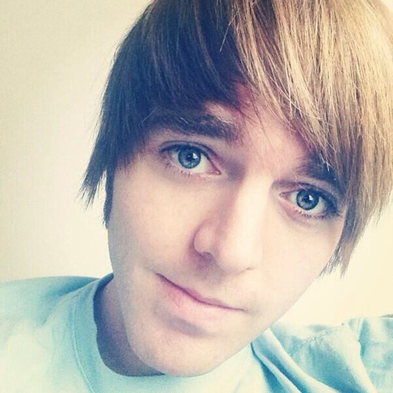 @Shanedawson❤️ @Smosh❤️@Pewdiepie❤️ @Marziapie❤️and many many more Youtubers are just perfection❤️ i love themmm