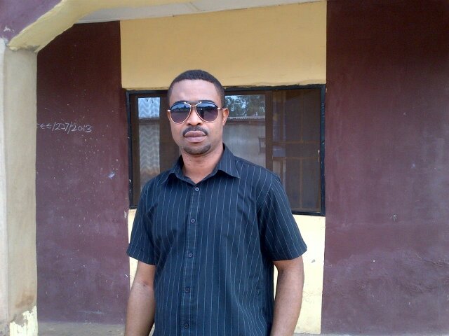 Am a man of inttelectual,light in complexion,went to federal polytechnic ilaro, presently working at FFS Abuja. God fearing and lovely person.