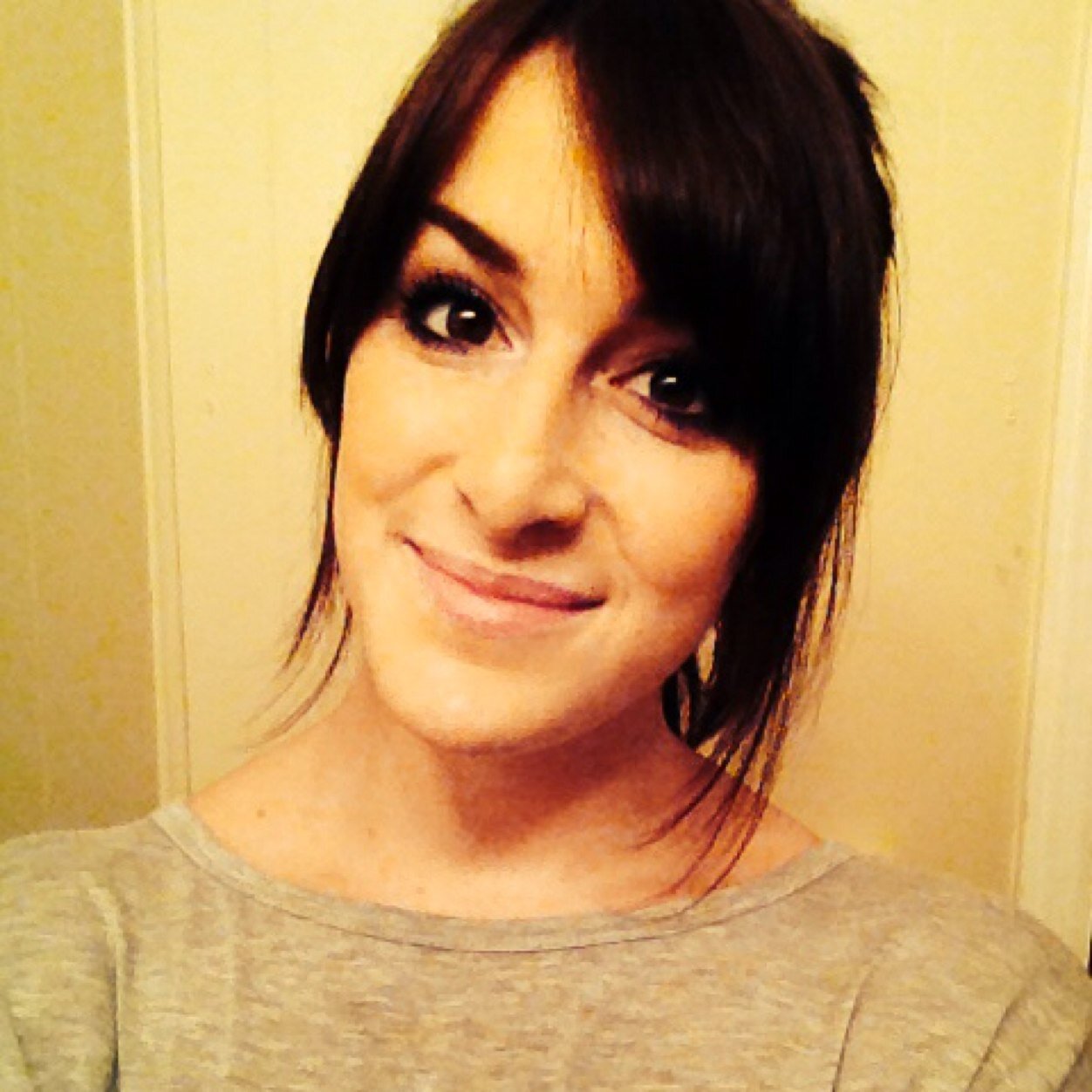 Emilovelyone's profile picture. 