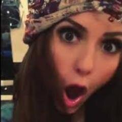 Não sigam esse Fc Sigam a @crazyTVDlove (avisem que segui pra eu seguir de volta lá) Obrigada !!
