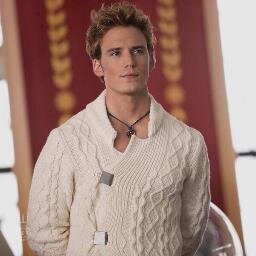 vorrei trovare qualcuno che mi ami come Finnick ama Annie, nonostante la pazzia e i vari difetti...