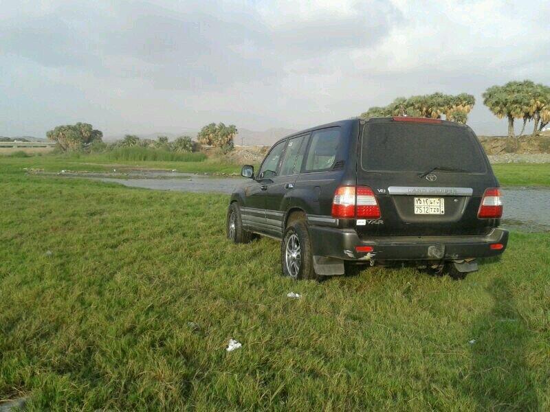 : اللهم قنِّعني بما رزقتني، وبارك لي فيه، واخلف عليَّ كل غائبة لي بخير..