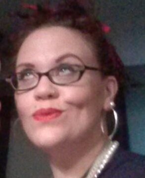 road rennie, girly girl, yoga enthusiast, cat mom, wannabe baby maker, cellist, redhead, curvy brat