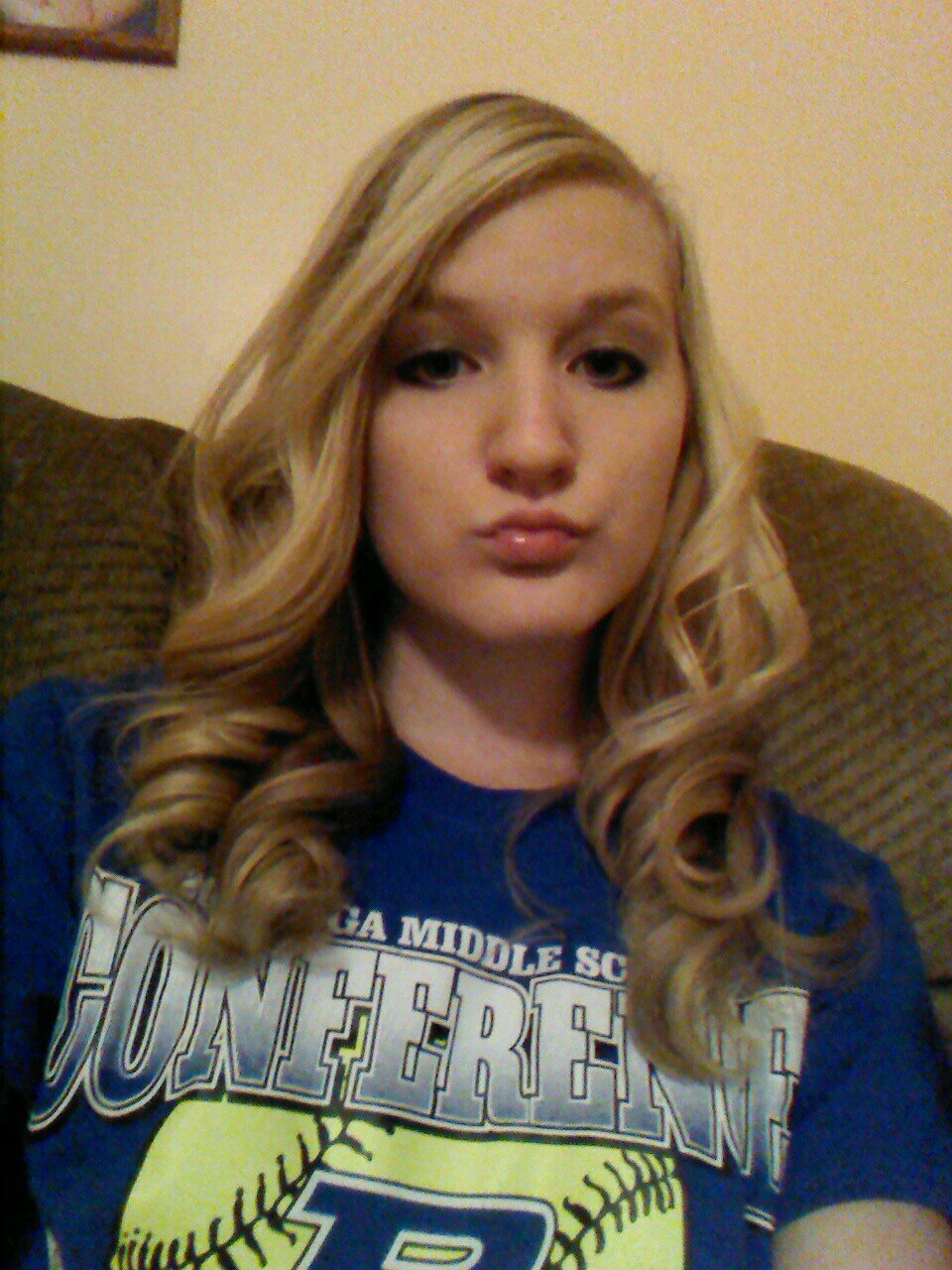 HannahHaylea's profile picture. softball player! soccer player! track star! :D * Live* The life* You want to live