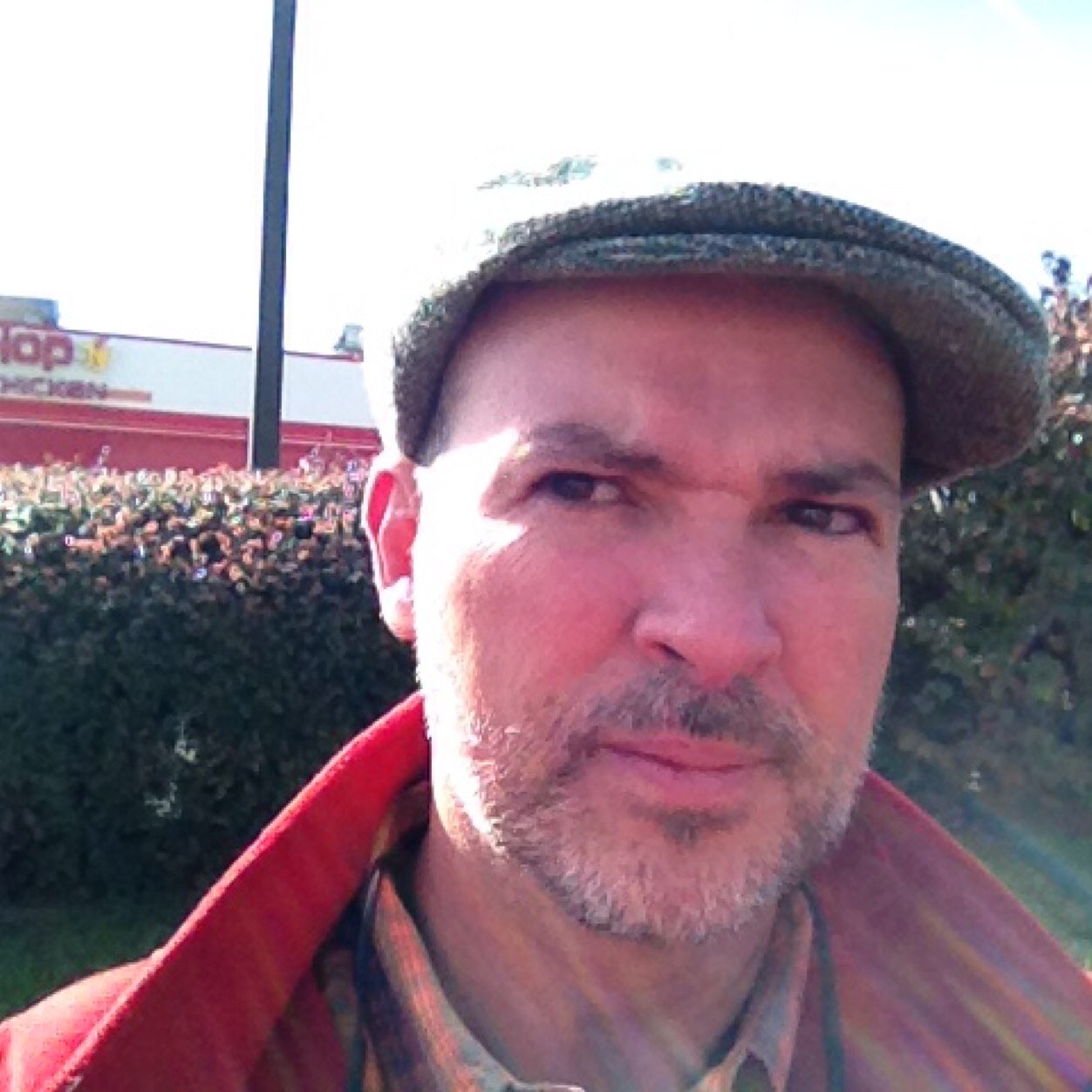 IAmMatt5's profile picture. VP of Nothing in Particular 🏔Teller of Stories 🔱 Was vegan for an afternoon 🥑 Still Recovering.