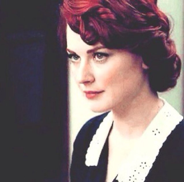 RolePlay+21 #AHS Murder House »They come, they go... I stay.« Las mujeres ven la verdadera naturaleza de las personas, mas los hombres solo ven lo que desean.
