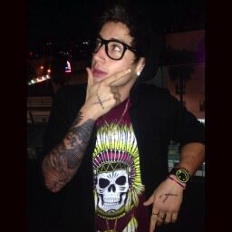 18, Aussie, @Janoskians , I like to draw evil shit , Follow me on instagram @jaibrooks
