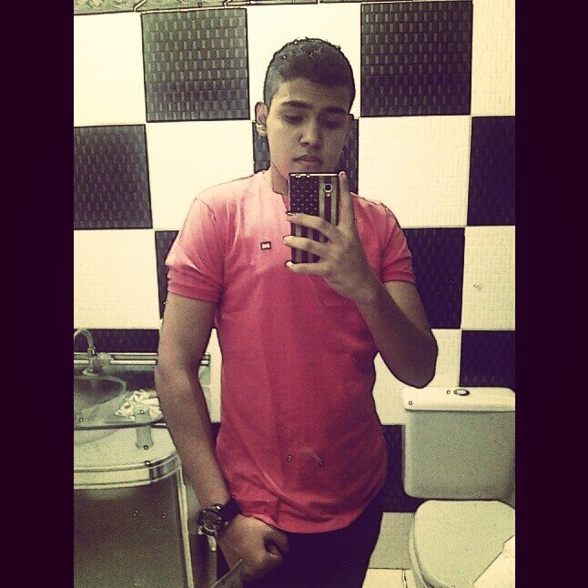 Without God I am nothing. 
Brasil/Manaus. 1.6 
Whatsapp: 092 93541522