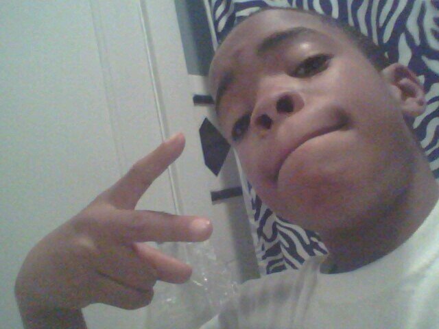 follow me and my sister @_LoveJRB