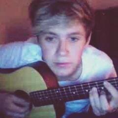 Follow @cakepunkrock she follows back if you're a fan account, don't need to ask :)