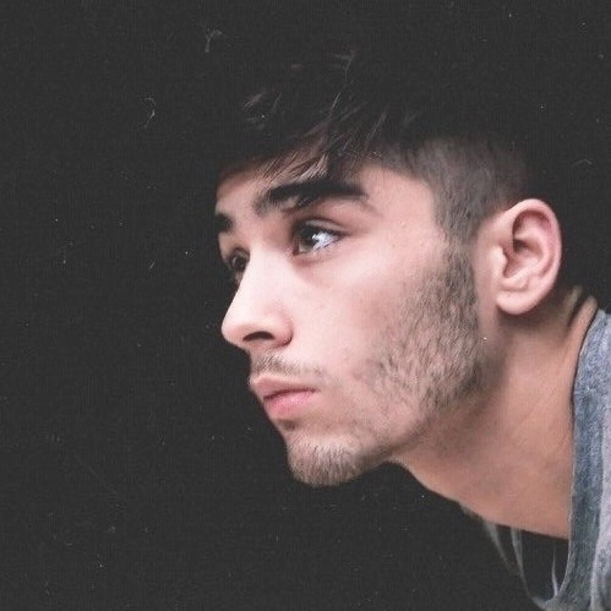 Follow @zaynangxls :) xx