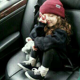 AngelMHale's profile picture. My name is Angel.I am 5.See *Holds up four fingers smiling*My mommy is @ShyBetaWolf.My best friend is @DannyJrTW. #LittlePack #RP