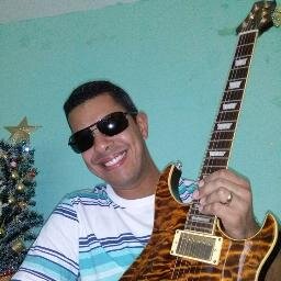 davidweverson's profile picture. Amante da boa música, guitarrista,  pai da minha linda Laíne Keisy, casado com a mulher mais bela Lais Cláudia e membro do Ministério Apascentar de Nova Iguaçú.