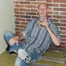 wakkerewillem's profile picture. Biertje ,muziekje...filmpje ,MixFreak ,remixes..DMC , Ben.Liebrand , Martin Boer , Peter Slaghuis , humor , en nog een biertje ( om het af te leren :)