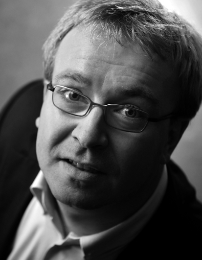 Gussekloo's profile picture. Ondernemer, Buro voor de Boeg, aan de voet van de Erasmusbrug. Strategie, concept en tekst. Marketeer, merkdenker & -activator, Kleiweg- en Scheepvaartkwartier.