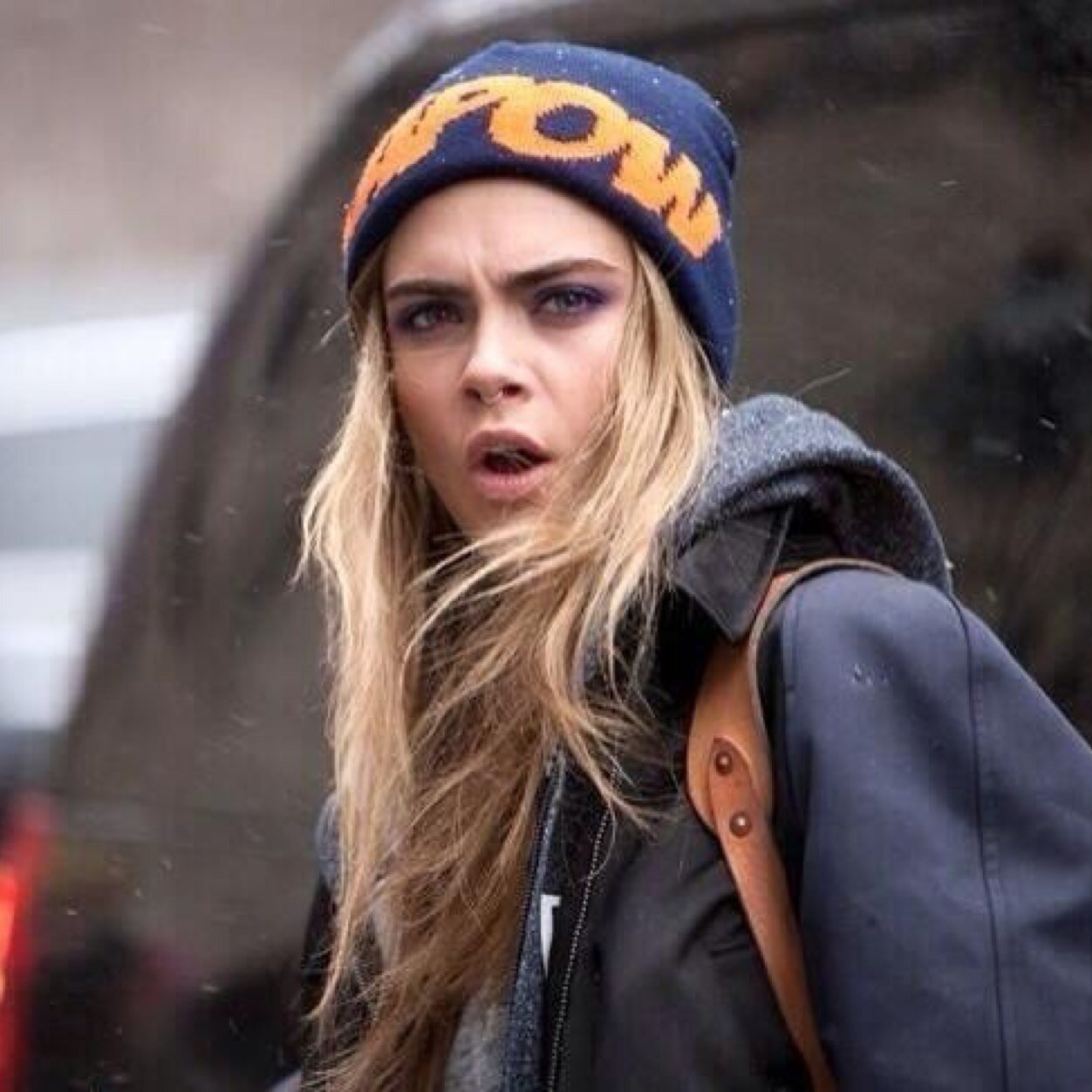 deIevogue's profile picture. dont let anyone with bad eyebrows tell you shit