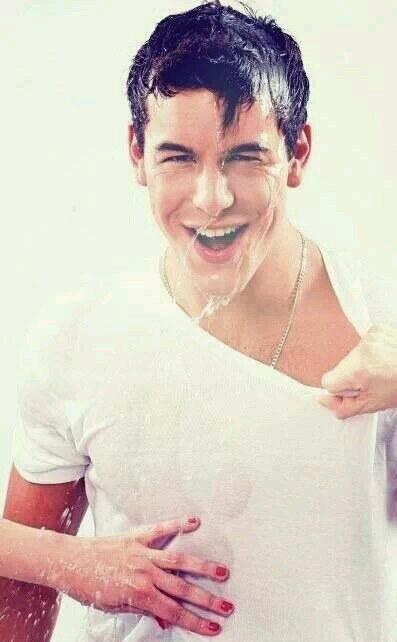 Fan del gran actor Español de  Mario Casas. Lo sigo desde pequeña