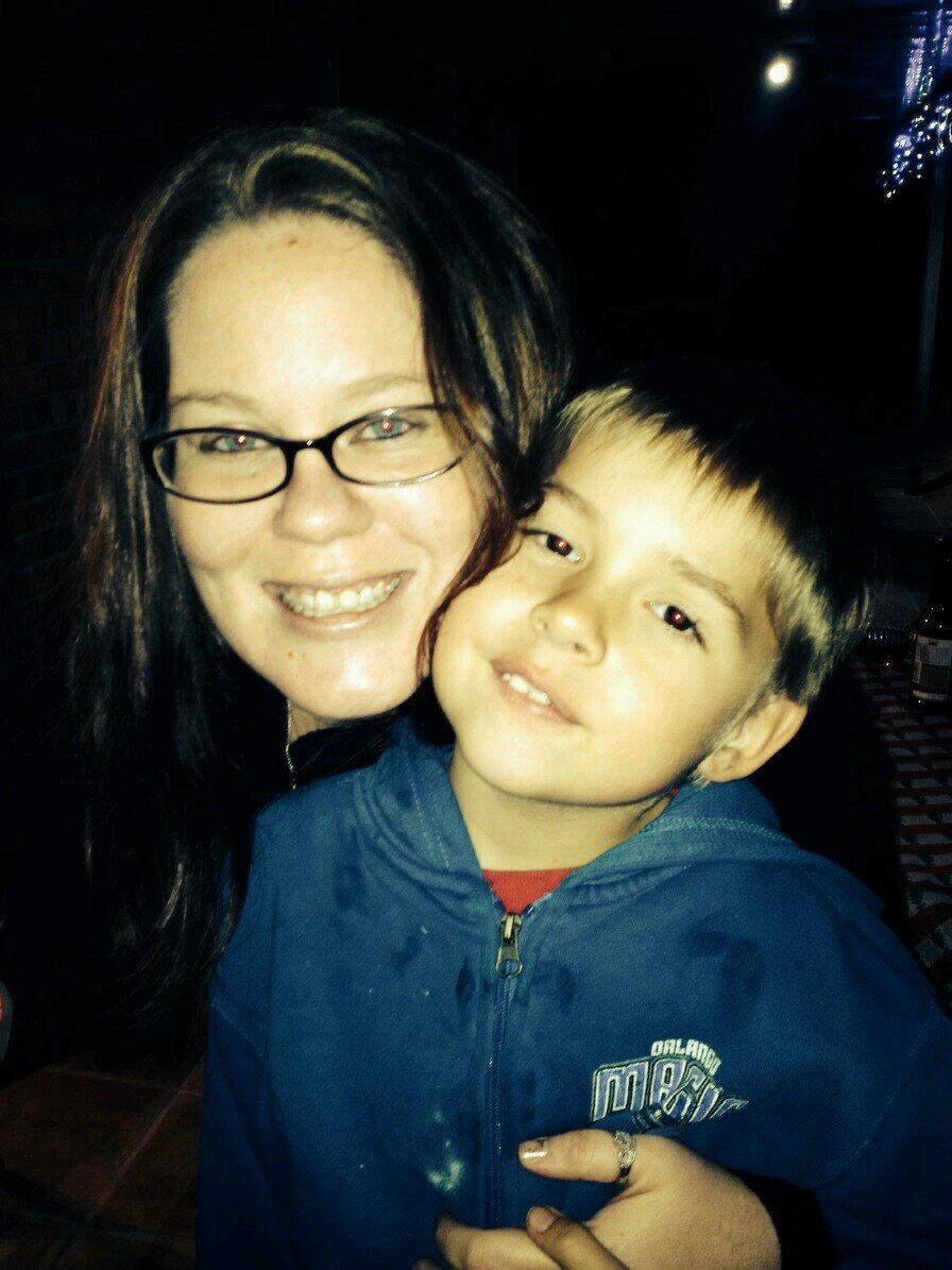 I'm cassandra & I'm 27 years old. I have an amazing fiance named dwayne. He's my world. We have a son born March 30, 2014 his name is Zaiden.