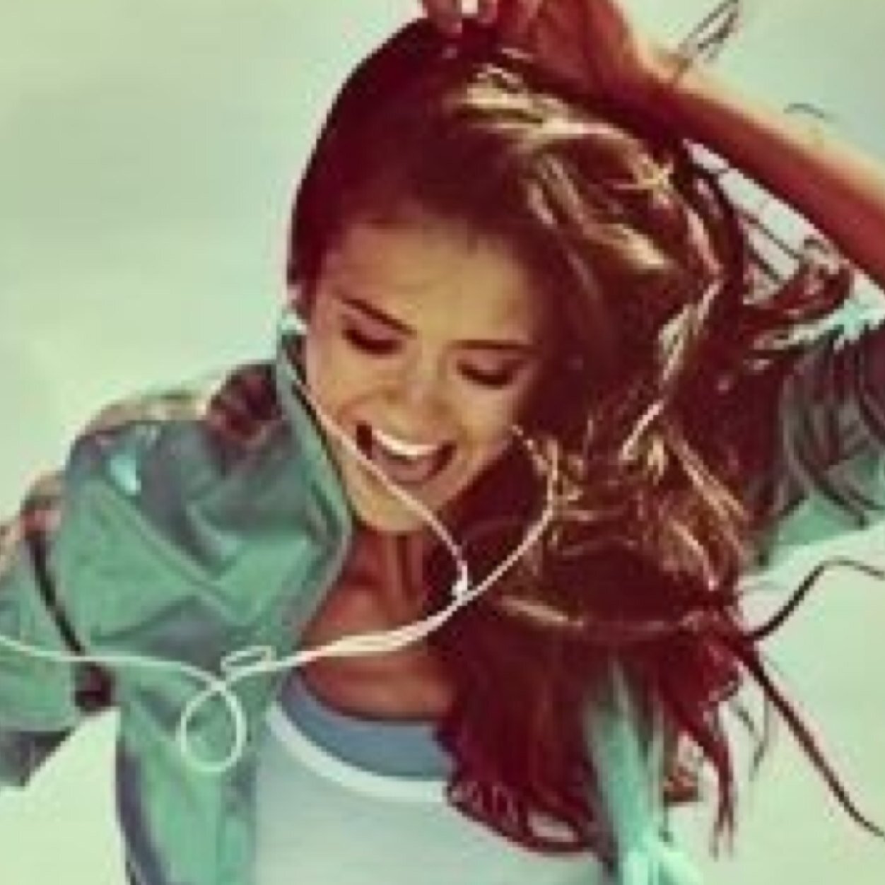 Este es el twitter original no aceptes copias.
First twitter with this name. #Justgirls #Thethingsgirlslove