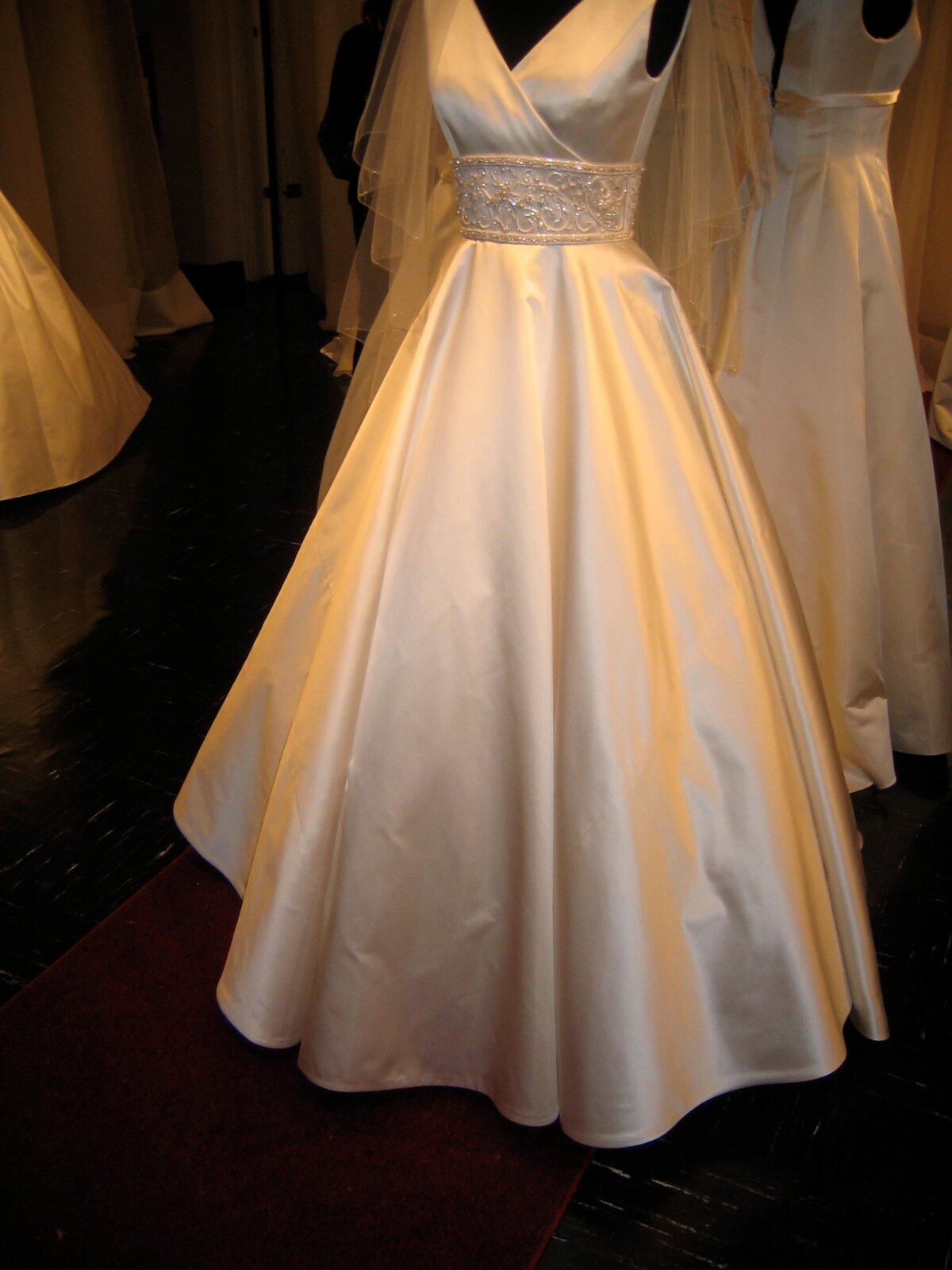 juliedesigns4u's profile picture. FIDM graduate, specializes in custom gowns.