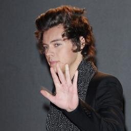 I GAVE YOU A FREE FOLLOW SO FOLLOW @BAUBLEZAYN BECAUSE I LOVE YOU