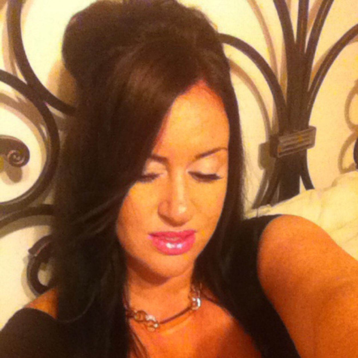 raquelsmama's profile picture. Aries(Sun) Taurus(rising) Libra(Moon) Italian/Egyptian Bella | Follow me for interesting Astrology Tweets!!