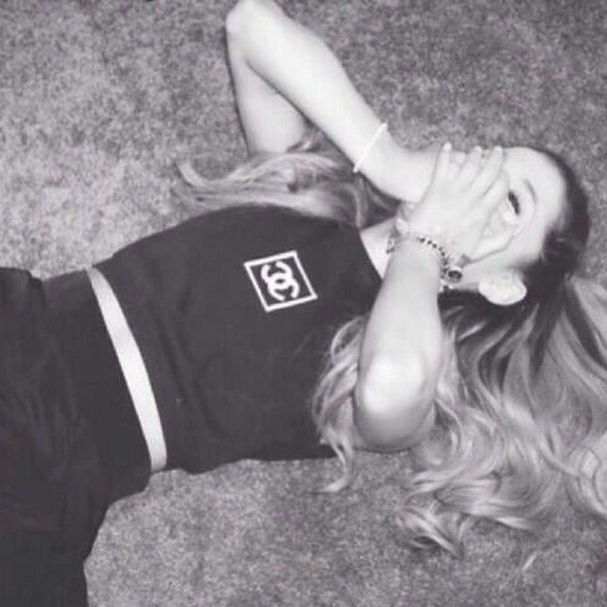 fakingfauxx's profile picture. ❄️Single~Straight~Looking❄️