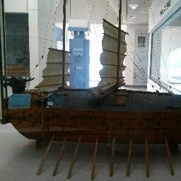 jindobih's profile picture. 정의가 승리하는 그날까지