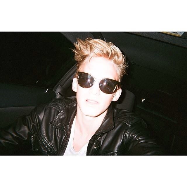 follow @CodysFangirlin ❤