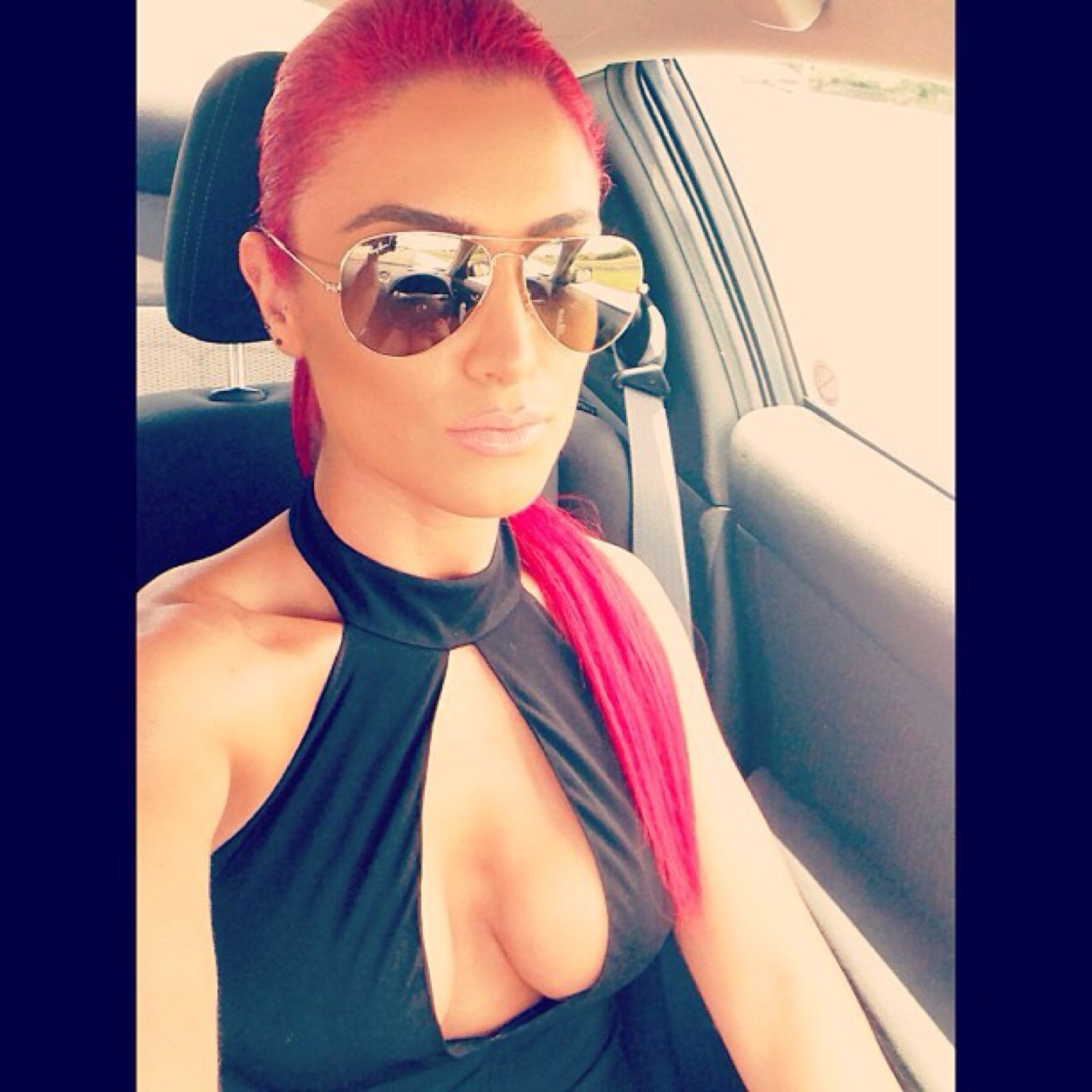 OneSpiritedDiva's profile picture. I'm the red head with a firey nature that you usually see on #TotalDivas, I might seem sweet but I pack a punch. #CallMeRed #DynamiteComesInSmallPackages