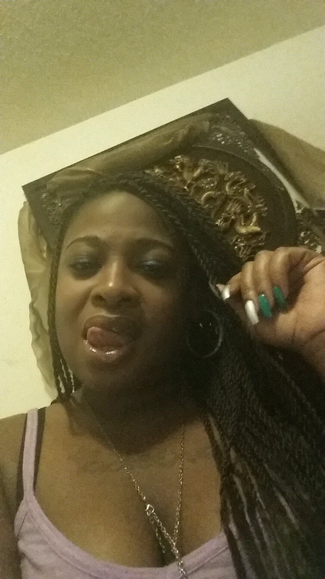 #TeamTaken #TeamJamaican #TeamSag /Red bottom sneakers w/ badd bitch features 3 :* T W I F E Y @FruitLoopSwirl ;) #EnterMyWorld #BigShitTalkingDopeGirl