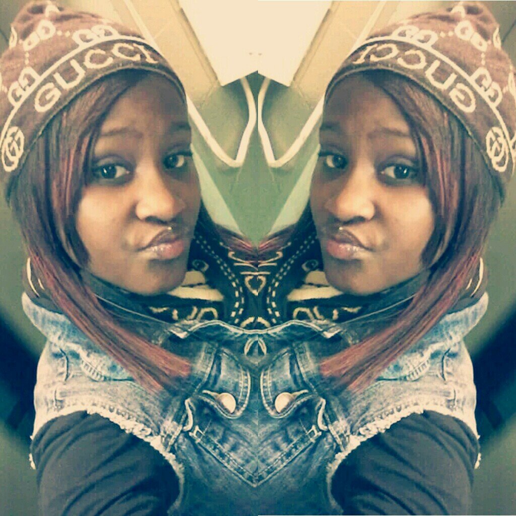 - I Topped His  Old Bitch  , Shitted OnHis Ex Bitch , & ImPlayingg  My Roleee So There Wont  Be ah Nexts Bitch  ! Just SayIm His Best  Bitch ♡  catch upp(;  