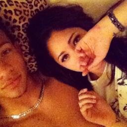 {FL/RP} Jasmine V.20 years old.Twin to @TiffMariex .She's the best twin ever.Back up account for @ThatChickJazzyV