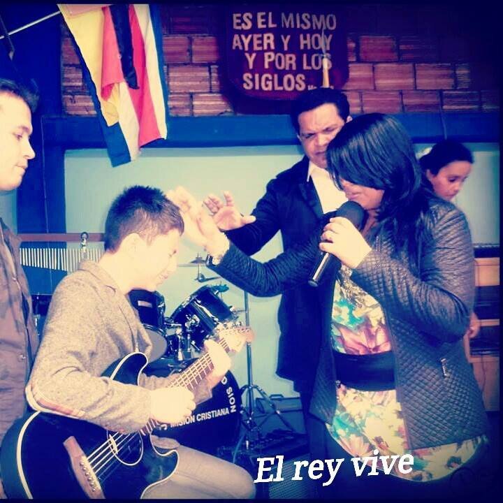 Centro Cristiano Avivamiento El Rey Vive