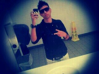 papiarca25's profile picture. 