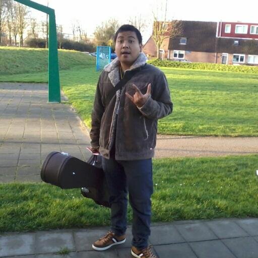 Ucup_zz's profile picture. FH.UGM 09 # La Galigo Music Project # Gitaris blues sejati # Mahasiswa segala jurusan bisa # Pecinta audio dan kolektor Digital Audio Player & IEM.