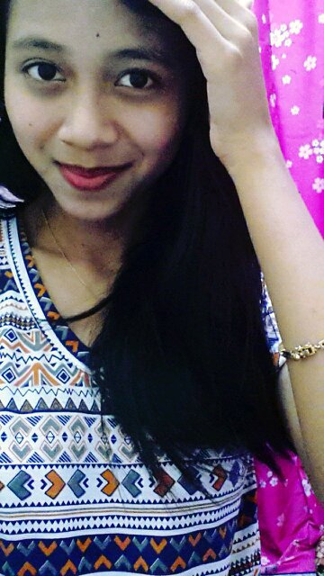 : ❧ ʟᴏᴠᴇ ɪs ғᴜɴ ❧ .☺
    @Mrs syahirah A  
    Facebook is my friend. YouTube is my voice. Google is my brain.. hey i 3 u