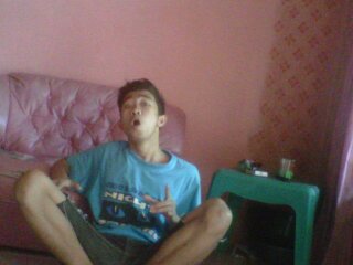 Peacee love unity respeck. . .hidup sederhana tapi punya banyak cintaaa. !!!!!!!!!!!