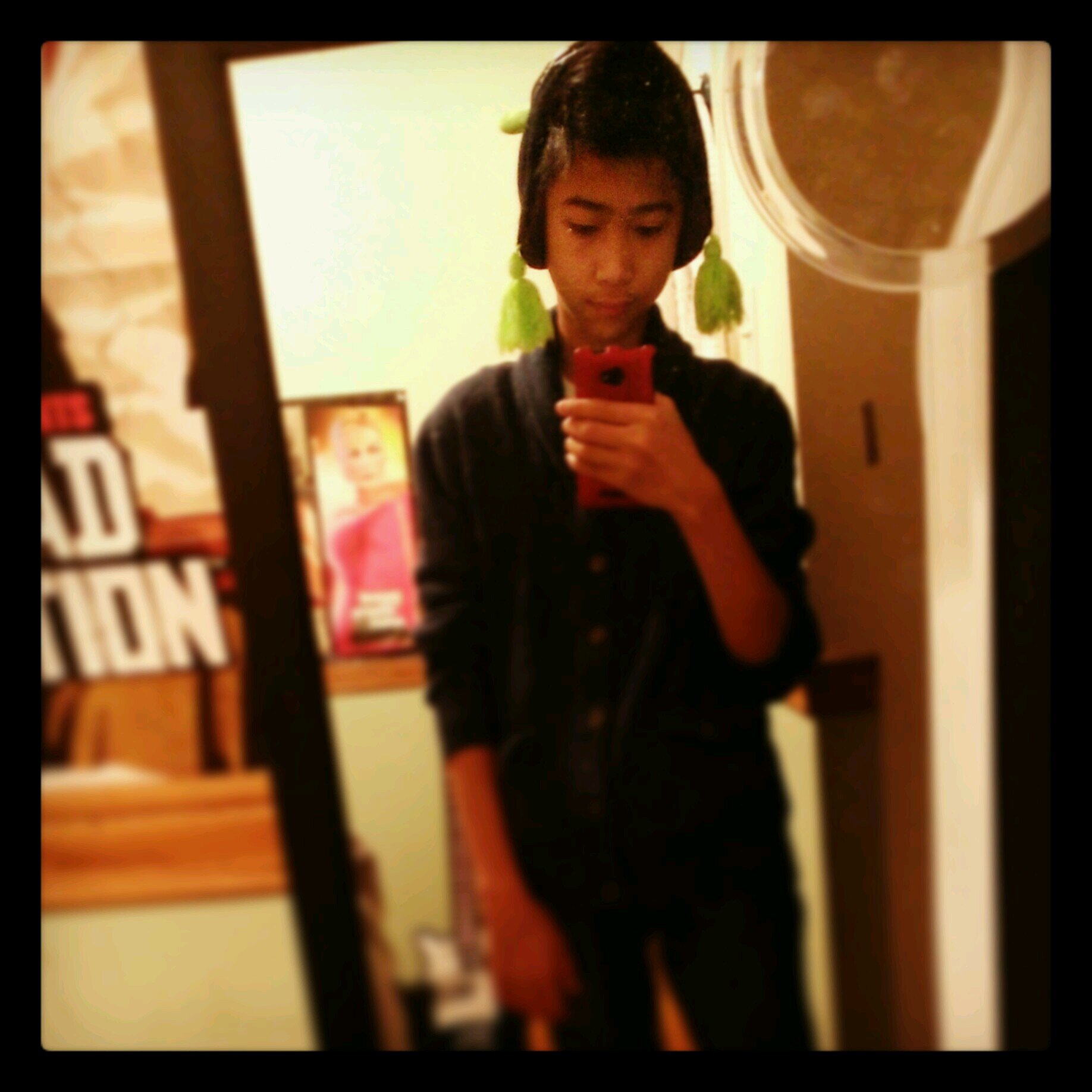 IM HAWT WHATELSE DUH!!!!!.....