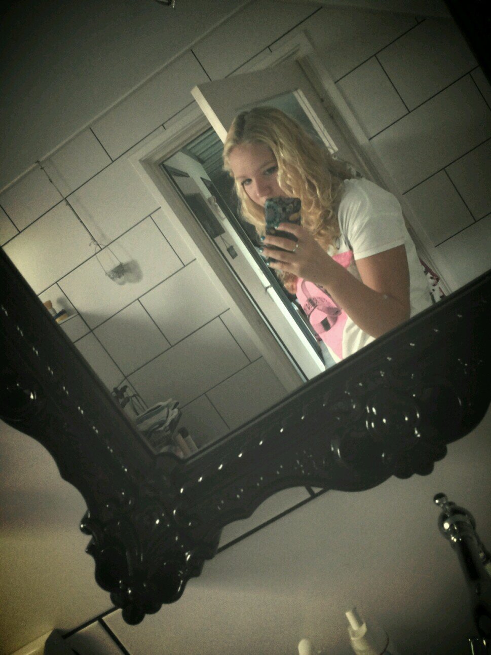 13 jaar / zandeweer / 06 vraag maar / heeejij , ik ken je nog niet heell lang maar je bent focking special voor me chick xx esmee