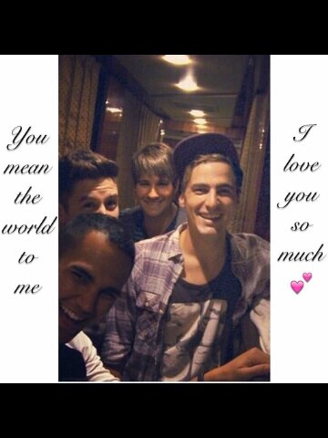 FloraFloraily's profile picture. Big Time Rush is love.