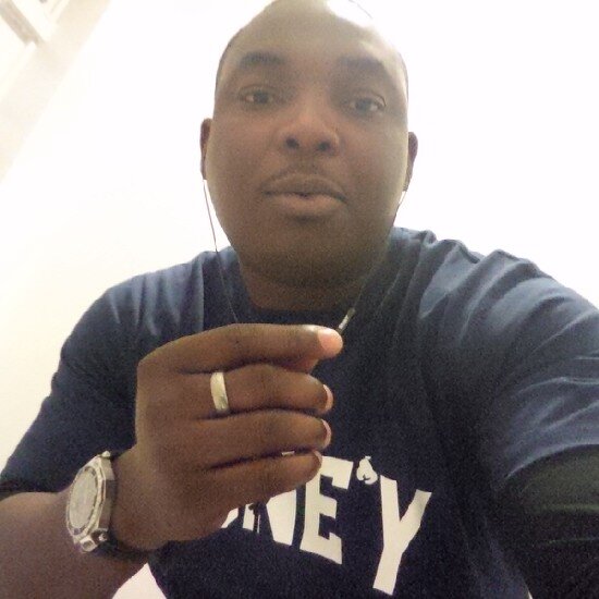 moyleen's profile picture. 