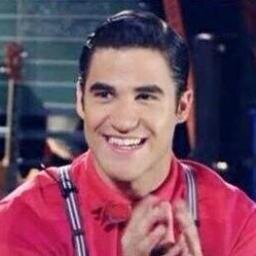 free follow for you and please follow @smytheblaine and @PerfectHummel and just ask him for follow back and shoutout ;)